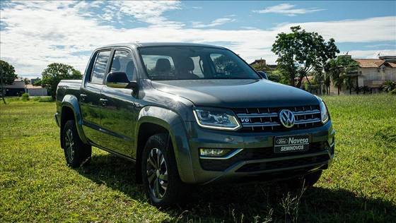 VOLKSWAGEN AMAROK 3.0 V6 TDI DIESEL HIGHLINE CD 4MOTION AUTOMÁTICO